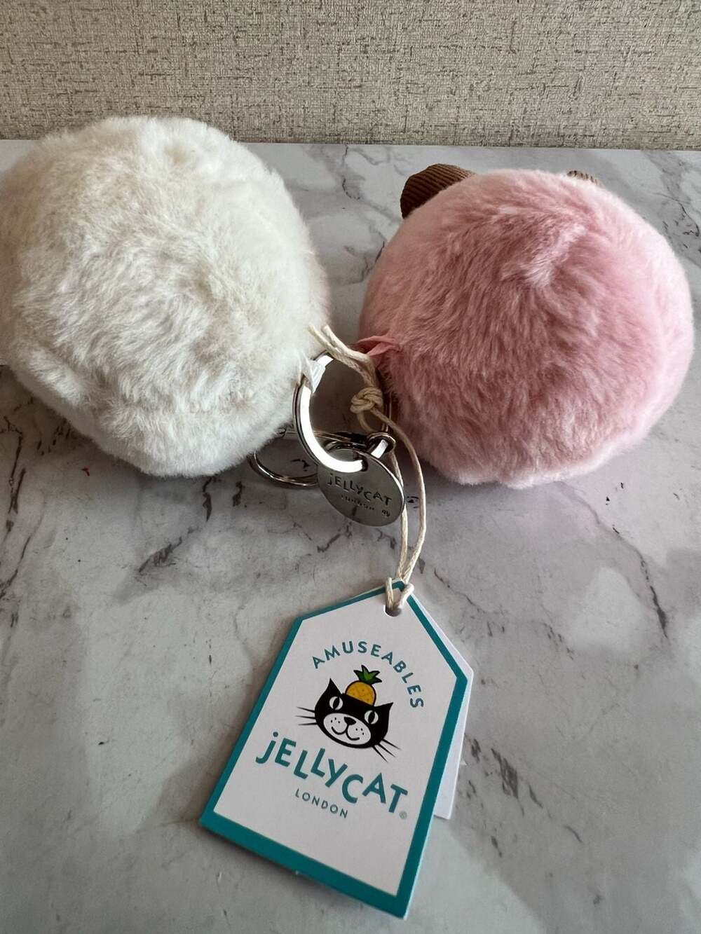 Jellycat Amuseables Pair of Marshmallows Bag Charm Keyring 100% authentic - Picture 7 of 8